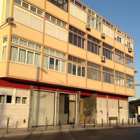 ゲストハウス Discovery Benfica