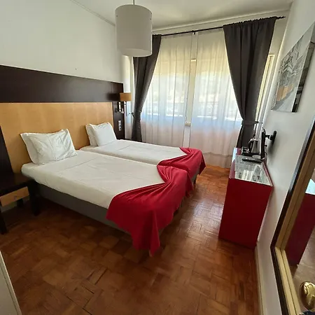 Гостьовий будинок Discovery Benfica Лісабон