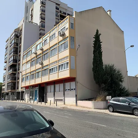 Discovery Benfica בית הארחה ליסבון