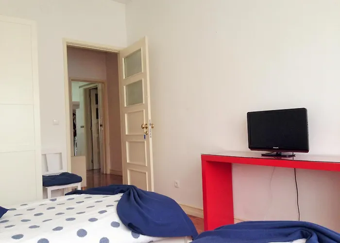 Discovery Benfica ゲストハウス 3*