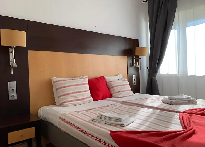 ゲストハウス Discovery Benfica 3*